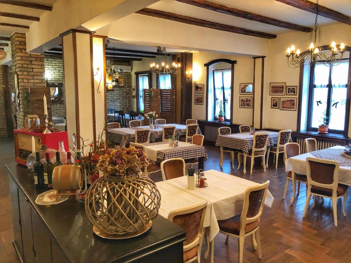 Tepic Garni Hotel Temerin község Kültér fotó
