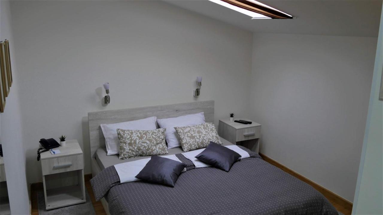Tepic Garni Hotel Temerin község Kültér fotó