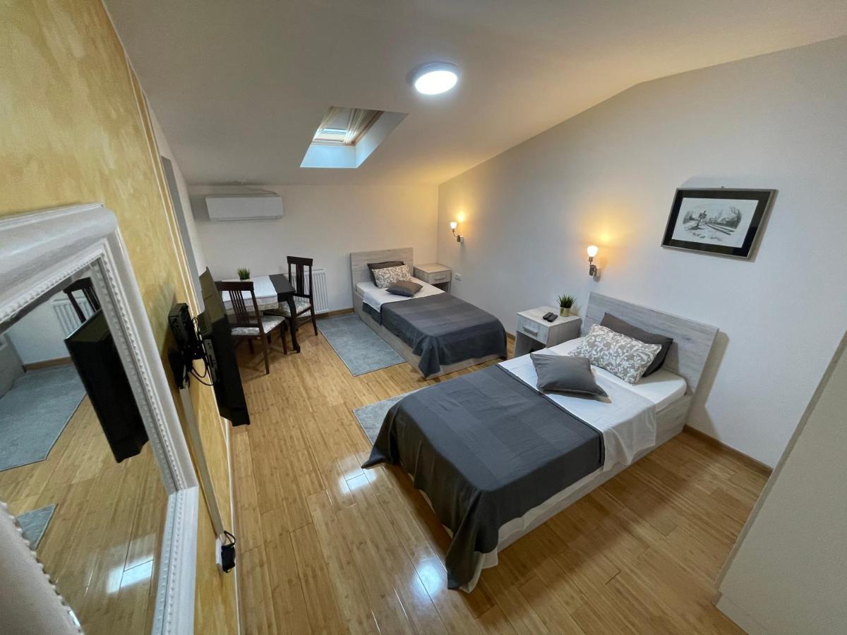 Tepic Garni Hotel Temerin község Kültér fotó