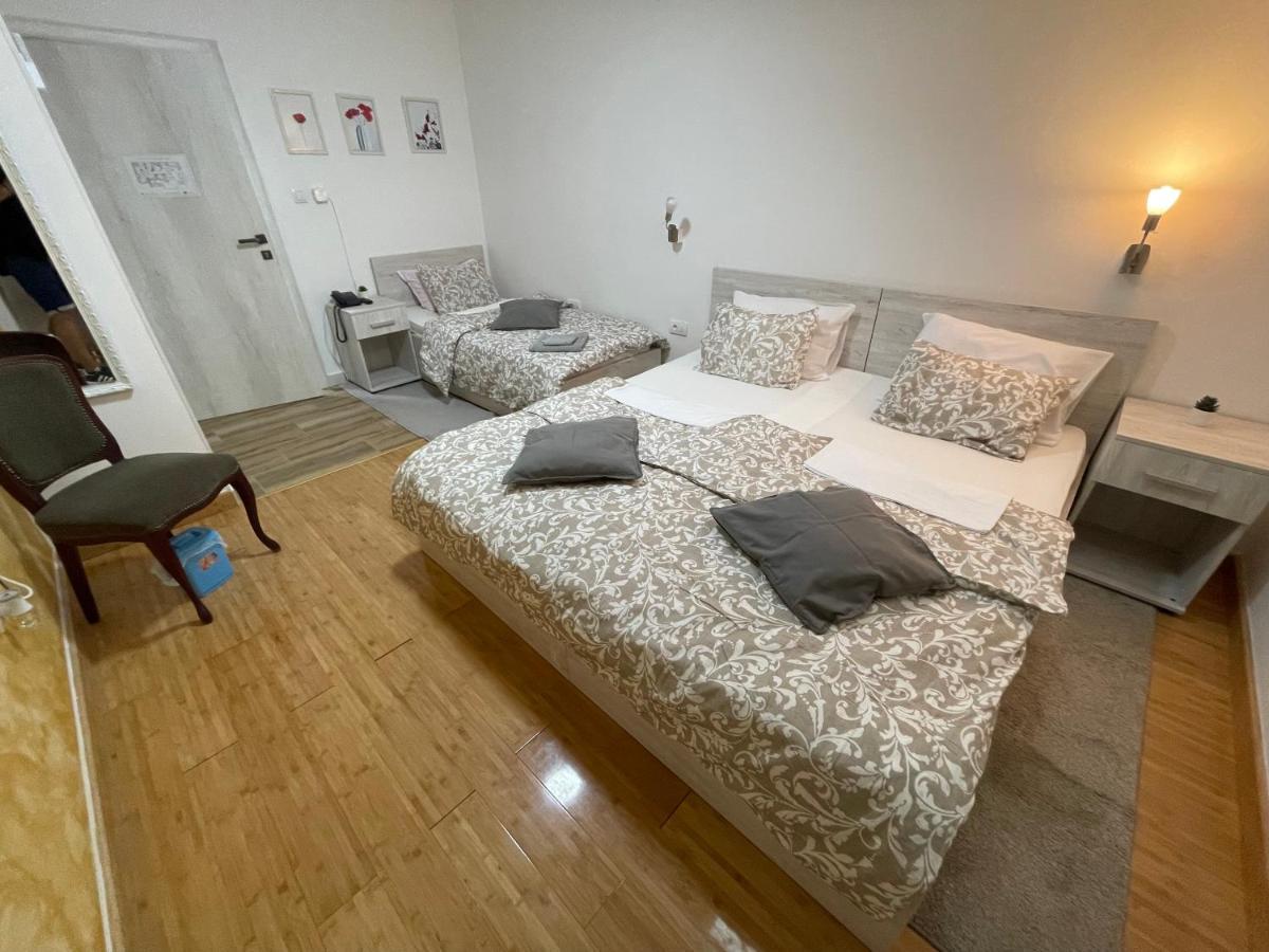 Tepic Garni Hotel Temerin község Kültér fotó