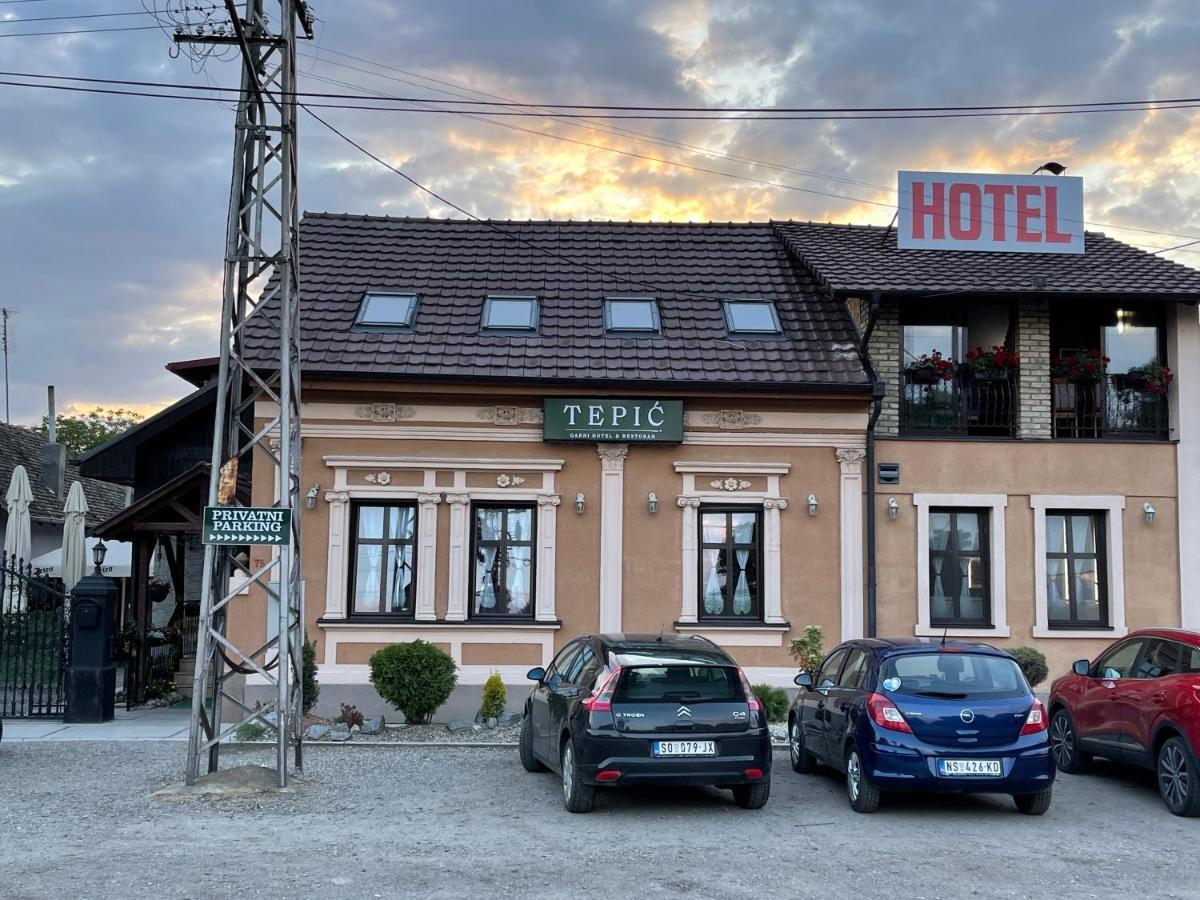 Tepic Garni Hotel Temerin község Kültér fotó