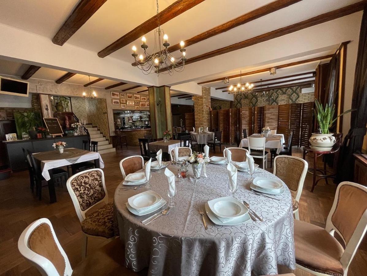 Tepic Garni Hotel Temerin község Kültér fotó
