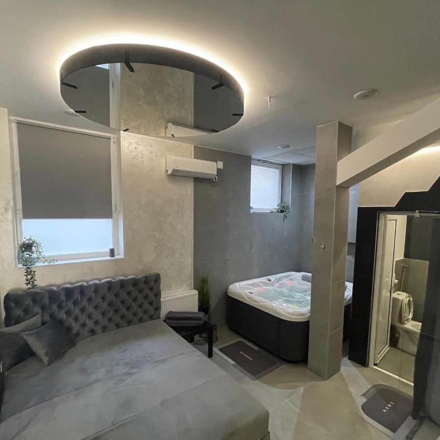 Tepic Garni Hotel Temerin község Kültér fotó