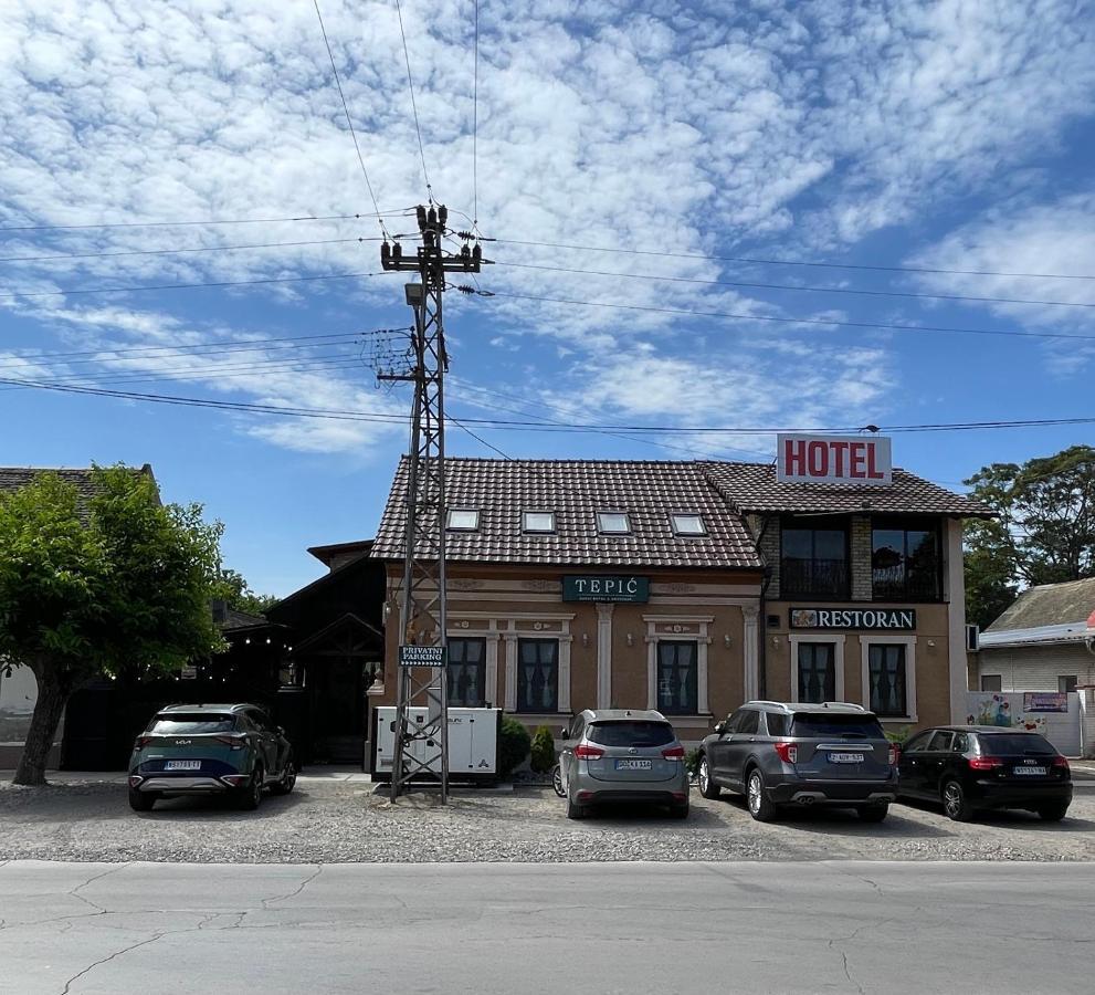 Tepic Garni Hotel Temerin község Kültér fotó